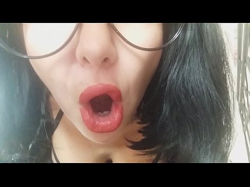 ❤️ Honey, hooyadaa anoo ah hooyadaa kuma ogolaan doonto inaad iskuul aado maanta... aad baan kuugu baahanahay... ❌ anaga ❤