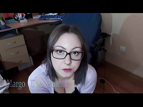 ❤️ Gabar Kacsan Oo Muraayad Leh Oo Kaamirada Si Qoto Dheer Ugu Nuugaysa Dildo ❌  anaga ❤